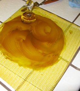 Mulling Yellow Lake in Oil